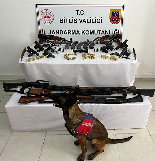 Bitlis Merkezli 6 İlde Yapılan Operasyonda Silah ve Mühimmat Kaçakçılığı Suçundan 6 Şüpheli Gözaltına Alındı
