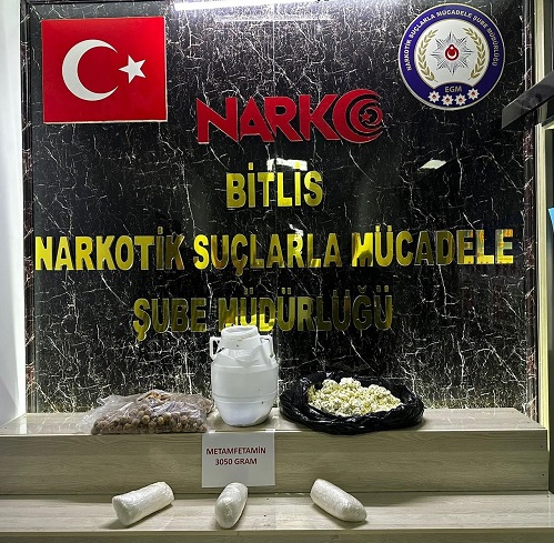 Narkotik Suçlarla Mücadele Şube Müdürlüğü Ekiplerince 3050 Gr Metamfetamin Ele Geçirildi